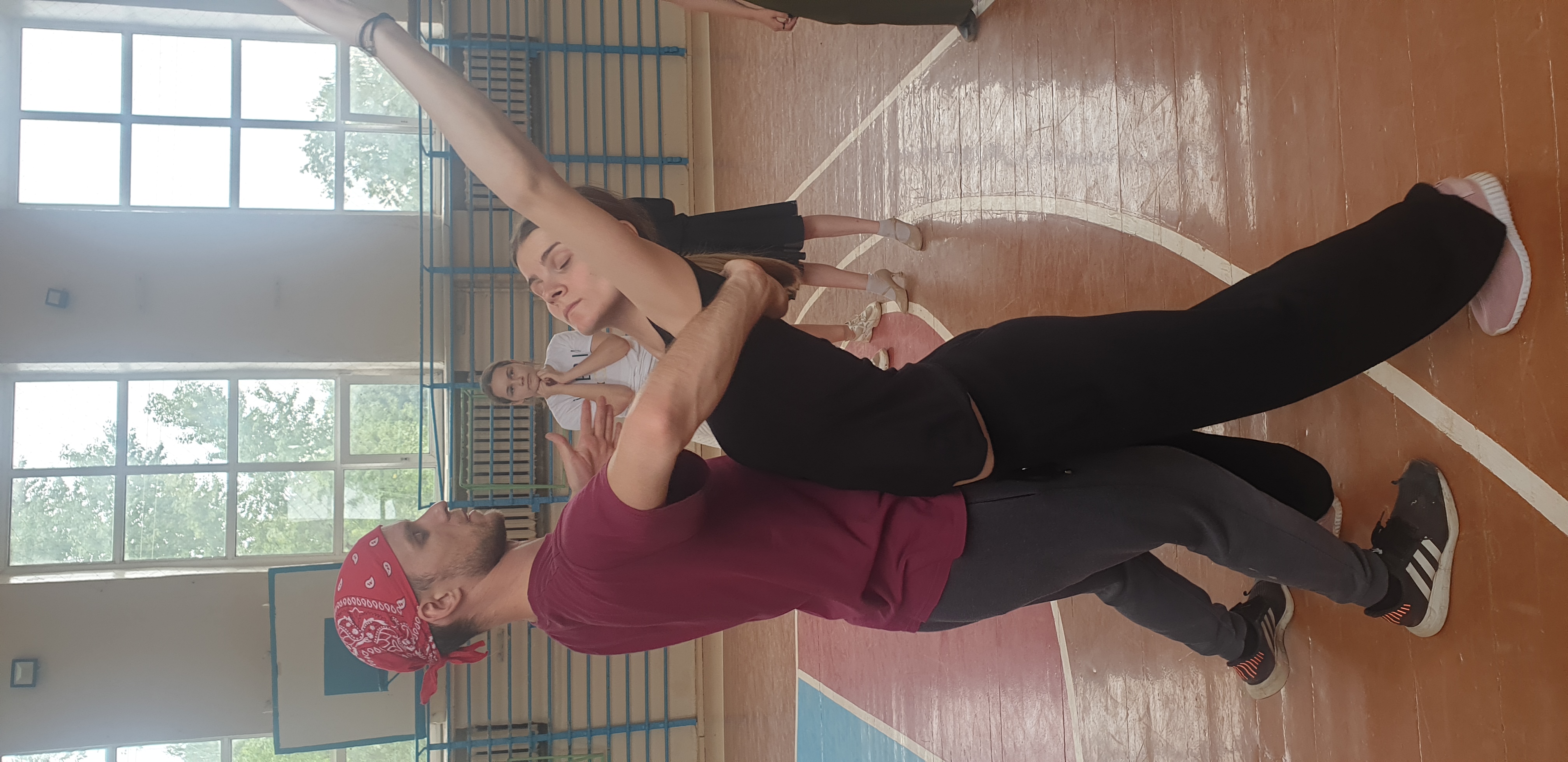 Тренировка танцевального клуба